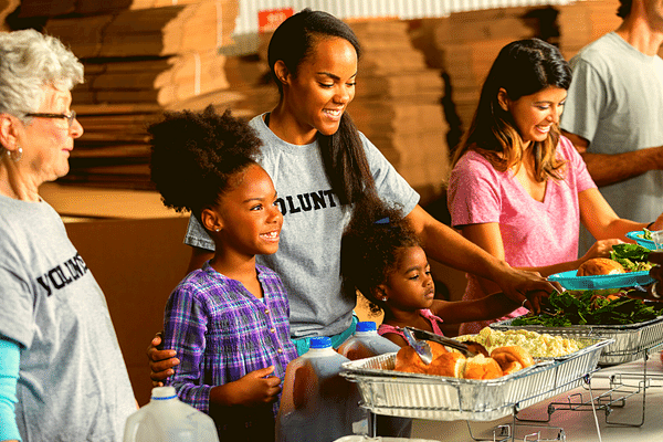 family-volunteer-1